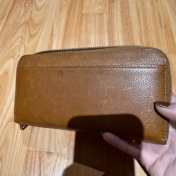 UGG Leather Zip-Around Wallet - Picture 2 of 3